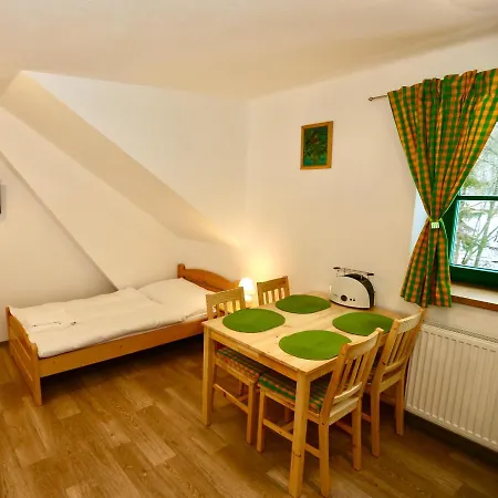 Rozhlas Apartmán *